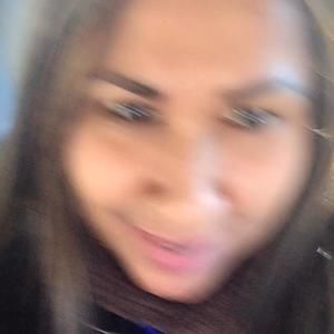 Meet your Posher, Raquel